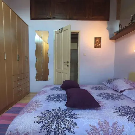 Apartment In 42651